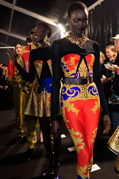 Look 8